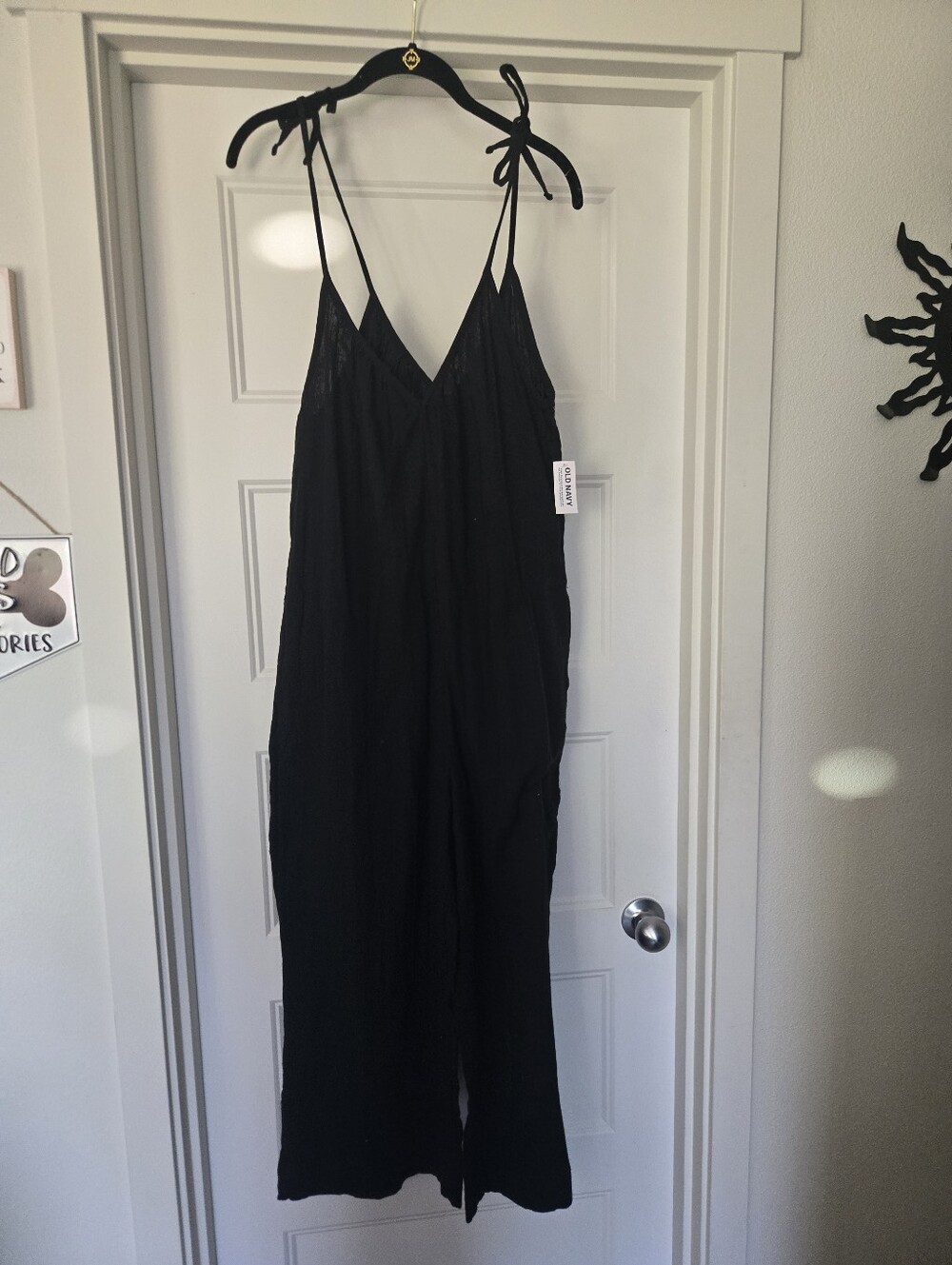 NWT!! Linen Blend Black Tie-Shoulder Wide Leg Jumpsuit With Pockets. Size M - Picture 2 of 7